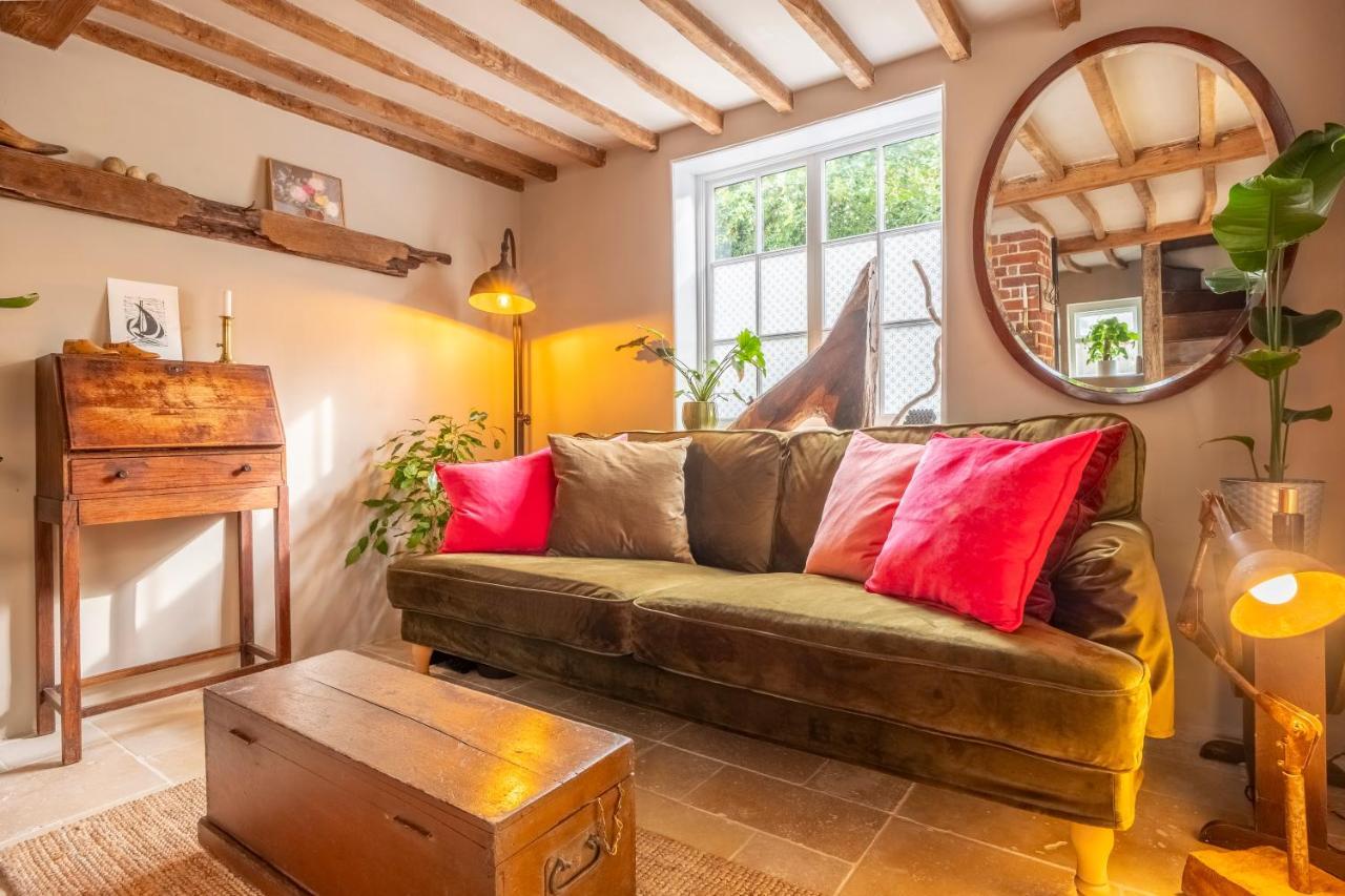 Most Romantic Cottage In Suffolk - Number Four Фрамлингхам Экстерьер фото