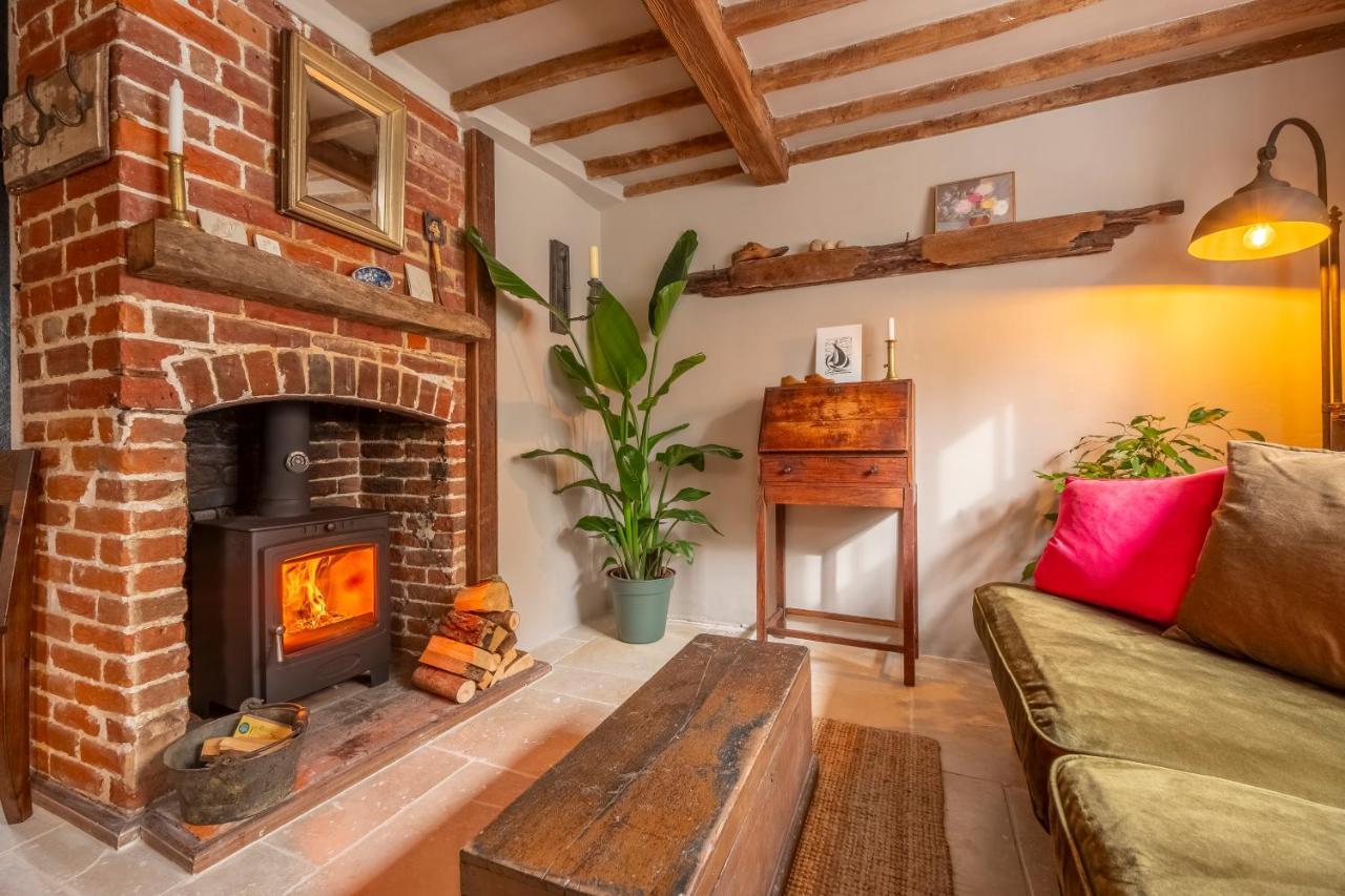 Most Romantic Cottage In Suffolk - Number Four Фрамлингхам Экстерьер фото